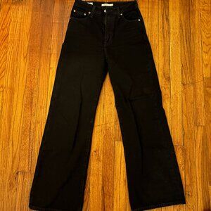 🚩SOLD🚩Levis Ribcage wide leg jeans
